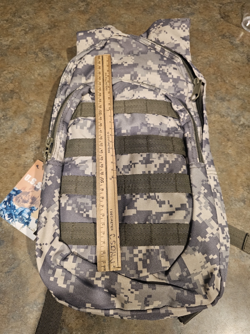 Digital Camo Tactical Sling Pack - Gray With Water - Picture 3 of 9